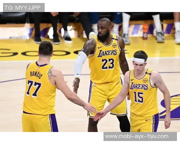 皮尔斯分析若湖人真换里夫斯与JJJ将获得的赞誉与影响 皮尔斯分析若湖人真换里夫斯与JJJ将获得的赞誉与影响