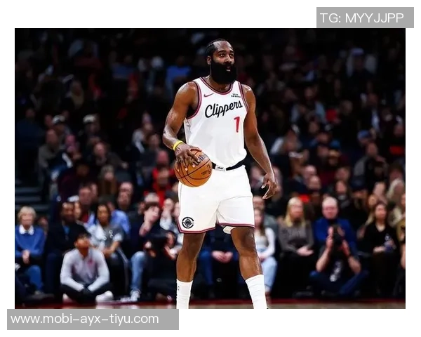 哈登离开火箭后的艰难旅程独自开车还要搬行李的心酸故事